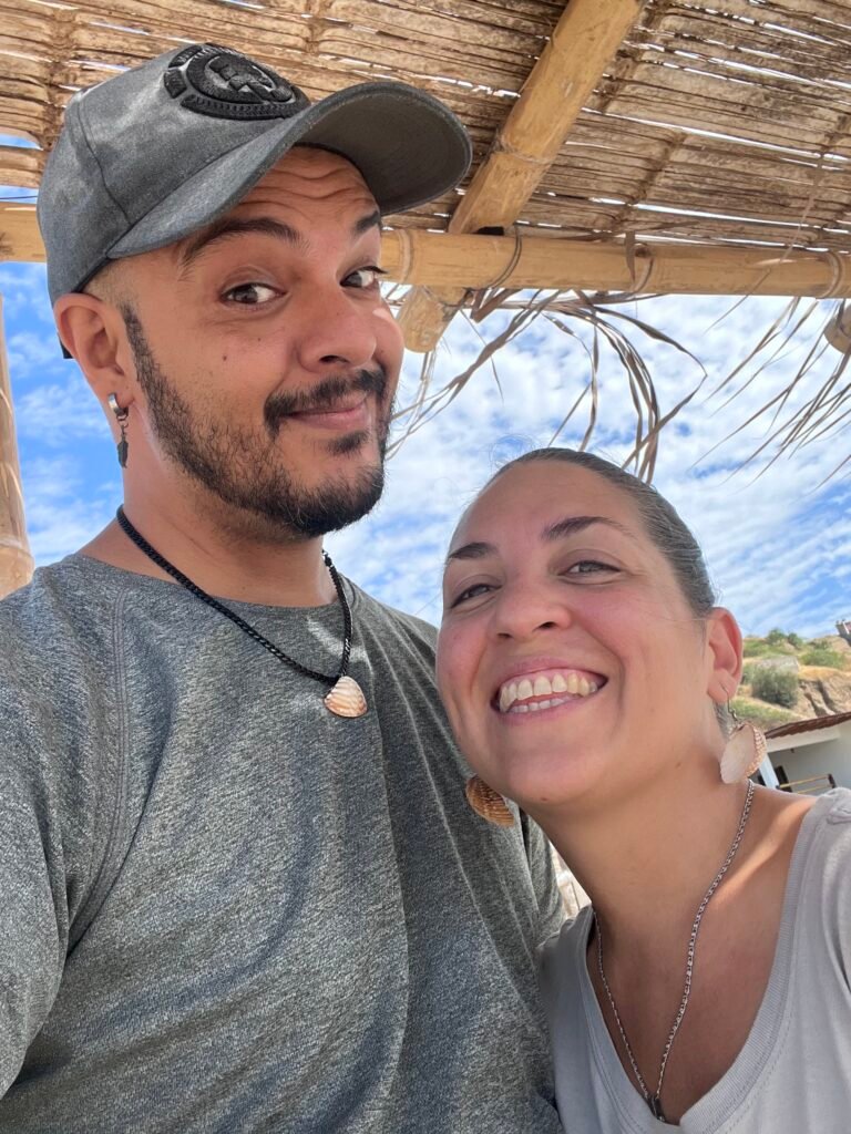 Hippies con Flow creado por dos atrevidos a veces en modo viajeros y otras muchas como nómadas digitales